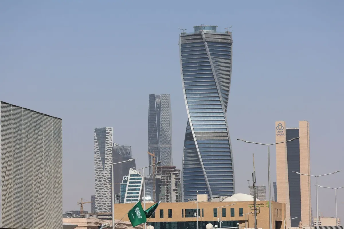 Arábia Saudita ataca houthis após ofensiva contra petroleiros