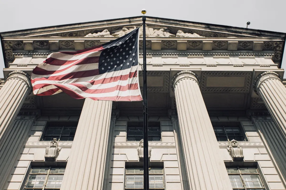 The SEC accelerates cryptocurrency regulation and prepares new rules for exchanges and brokers in the USA