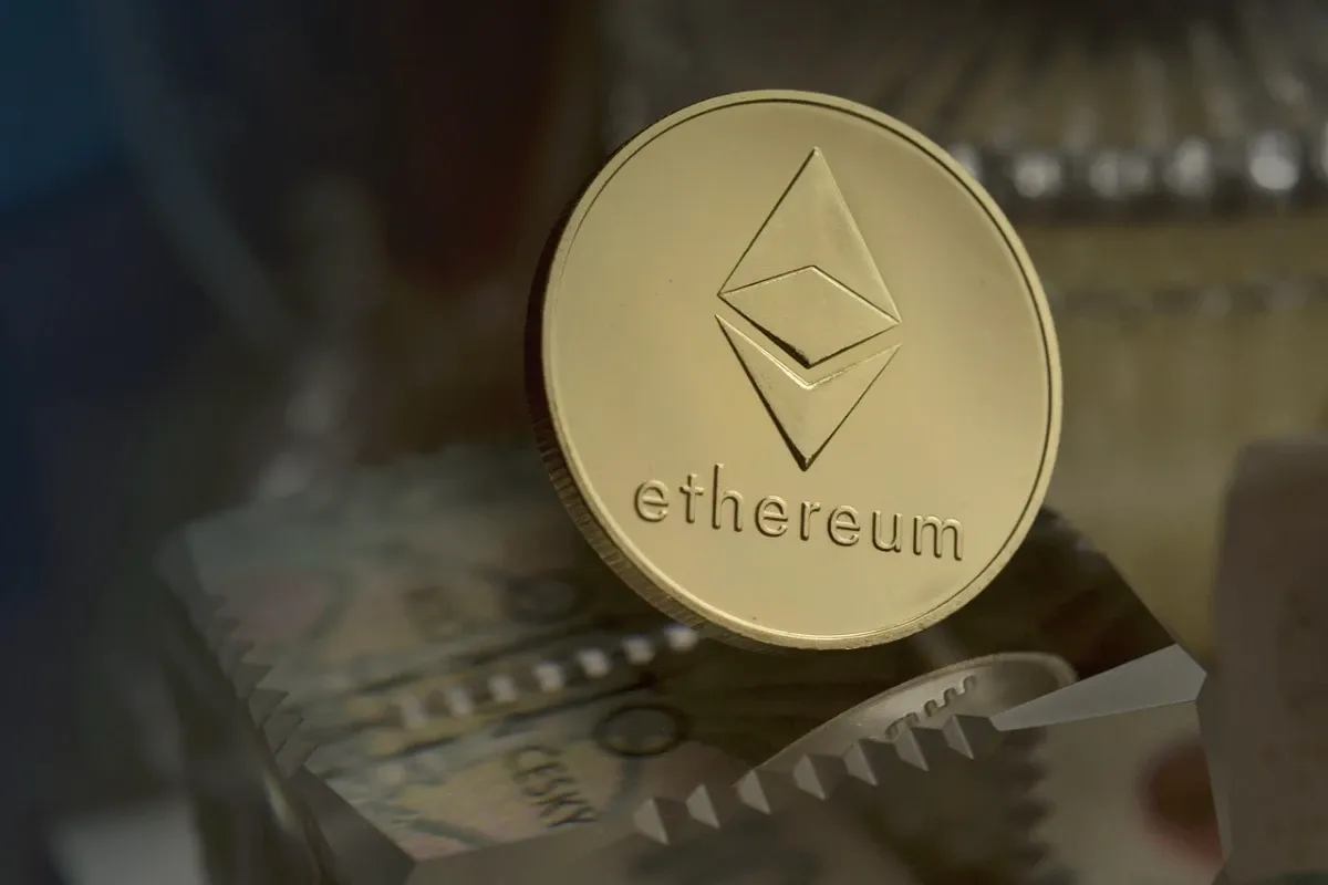 Ethereum mantém tendência de alta e recupera 10% de dominância no mercado