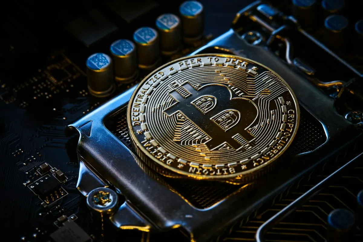 Bitcoin vai subir ou cair? Confira as melhores análises de preço do BTC hoje